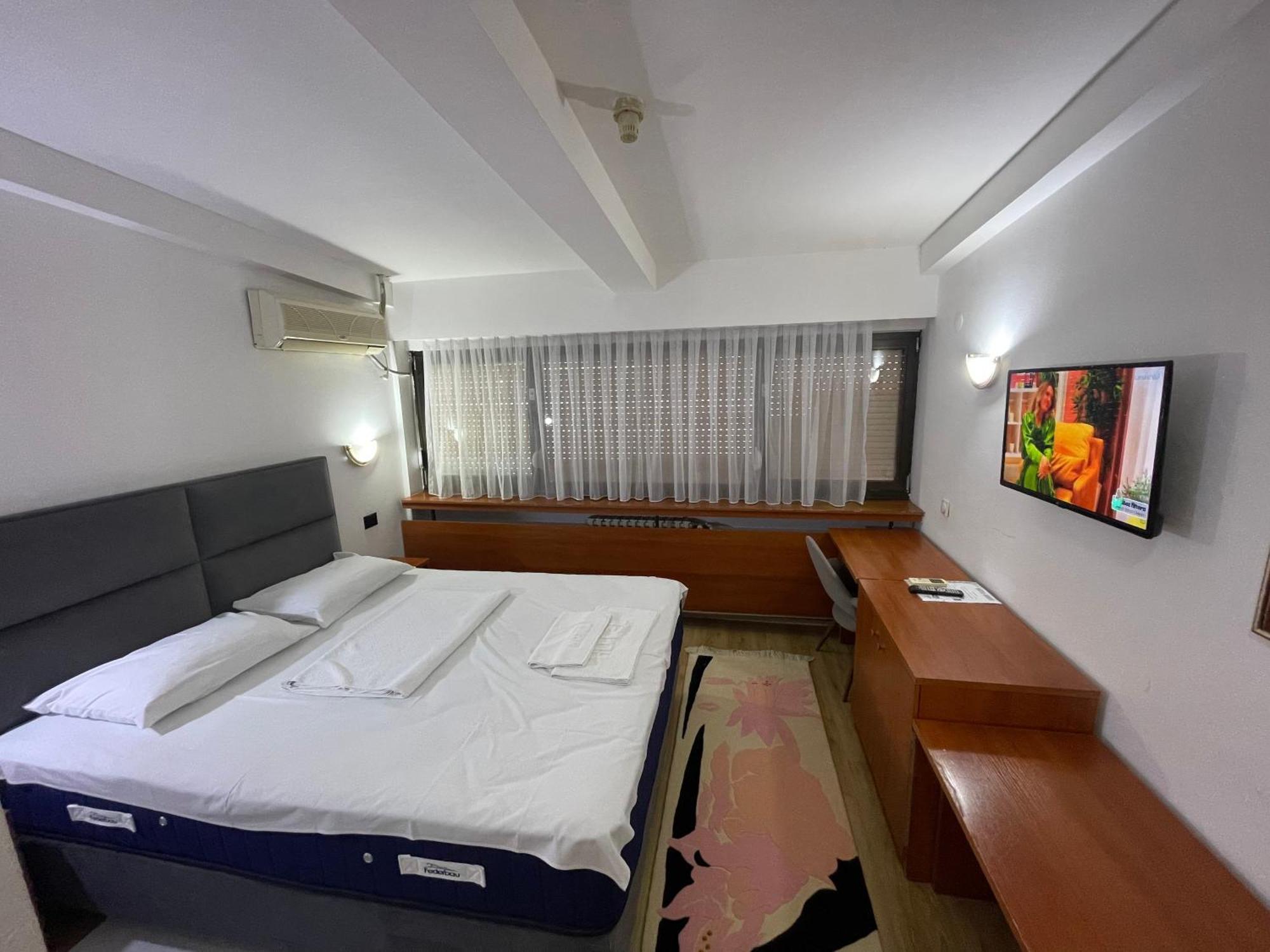 Hotel Square Σκόπια Εξωτερικό φωτογραφία