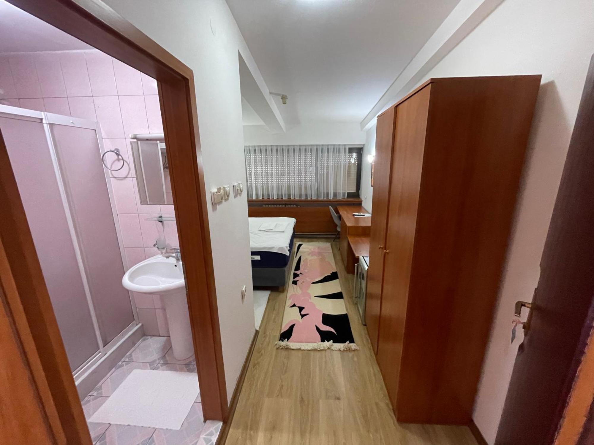 Hotel Square Σκόπια Εξωτερικό φωτογραφία