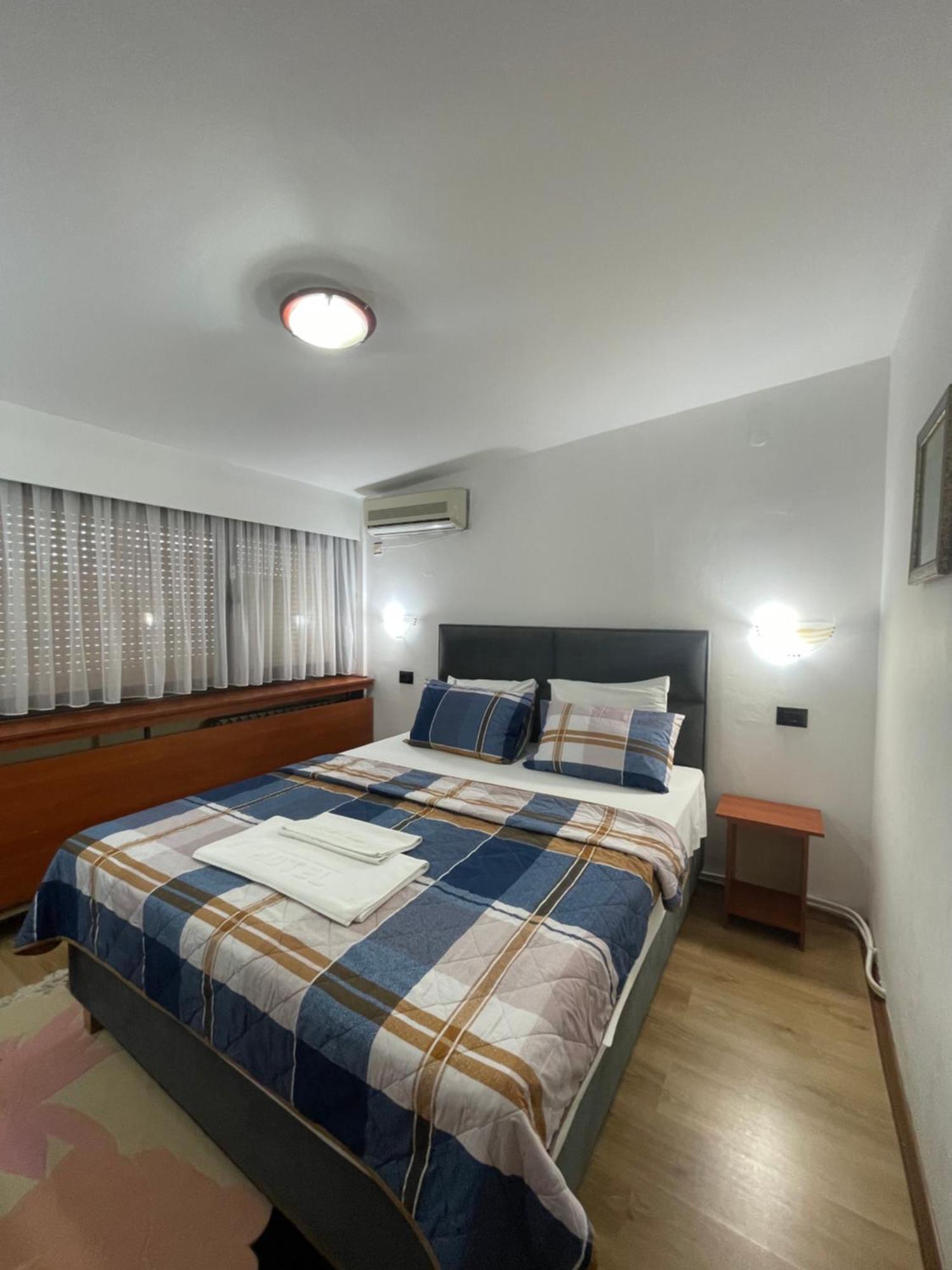 Hotel Square Σκόπια Εξωτερικό φωτογραφία
