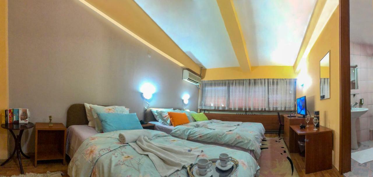 Hotel Square Σκόπια Εξωτερικό φωτογραφία