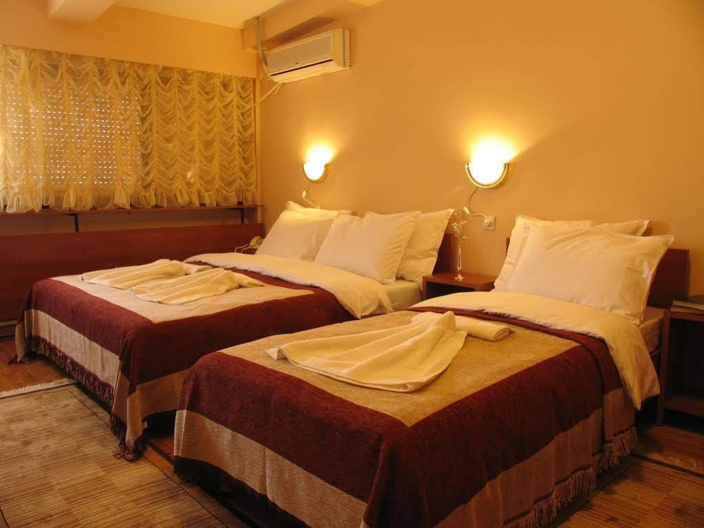 Hotel Square Σκόπια Εξωτερικό φωτογραφία
